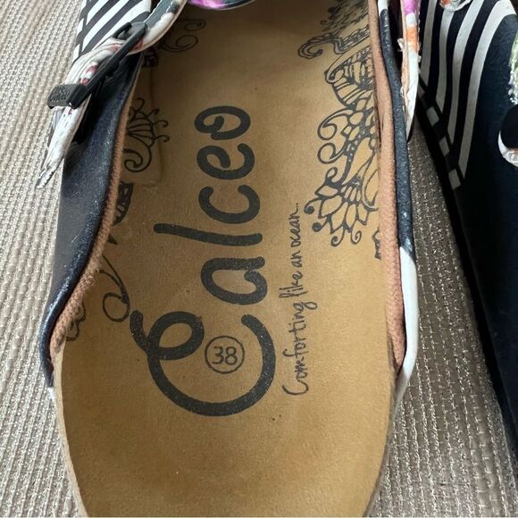 Calcio size 38 EU / 7.5 US Black & Pink Floral Stripe Clogs EUC - Picture 13 of 16